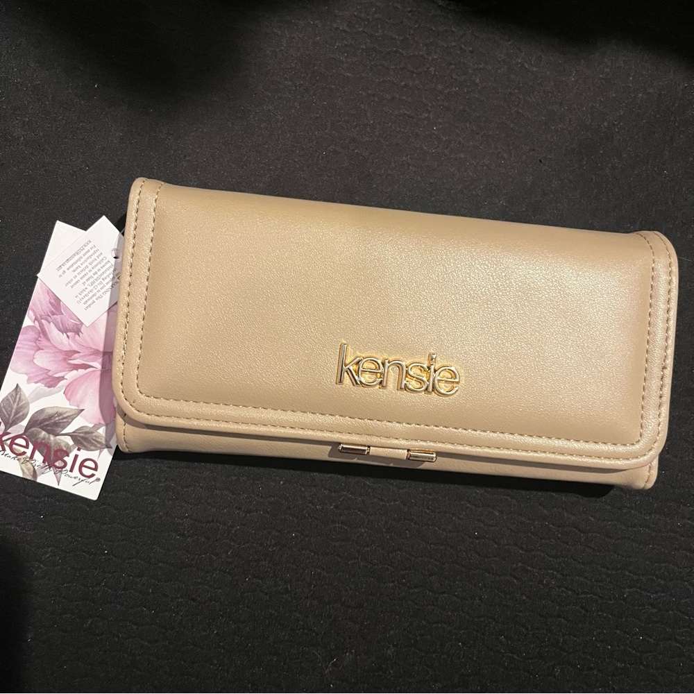 Kensie Tan Trifold Long Wallet NWT